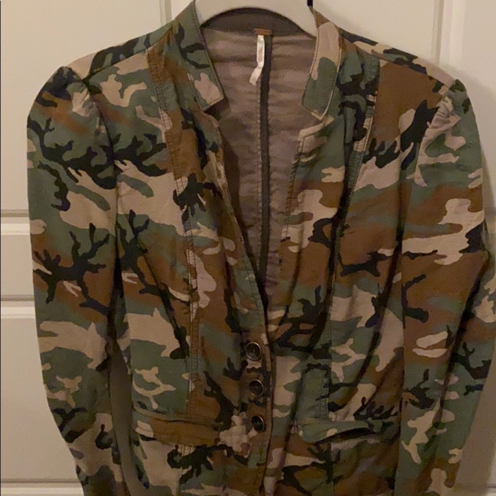 Free people Camo light weight blazer